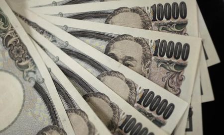 Asia FX steady as yen rally cools, dollar at 7-mth low amid rate cut bets